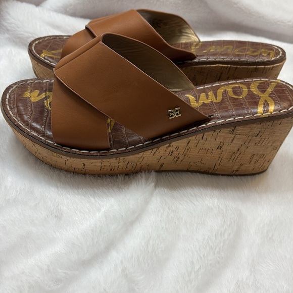 Sandals - Picture 2 of 6